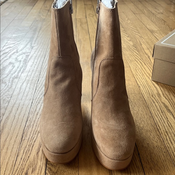 ‼️DELETING SATURDAY‼️Dolce vita suede cinny platform boots - new w box - Picture 4 of 7